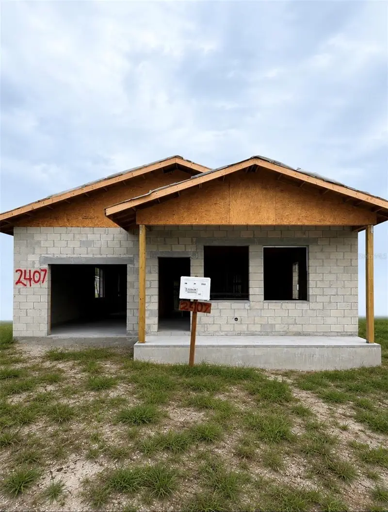 2407 E 38th Ave, FL