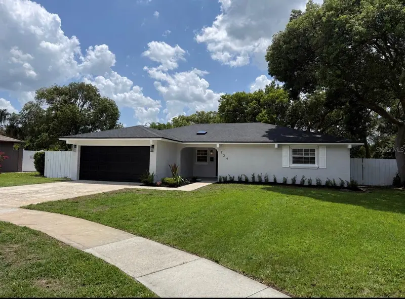 726 Forest Glen Ct, FL
