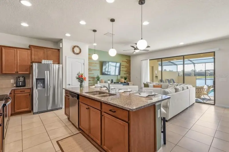 8838 Geneve Ct, FL