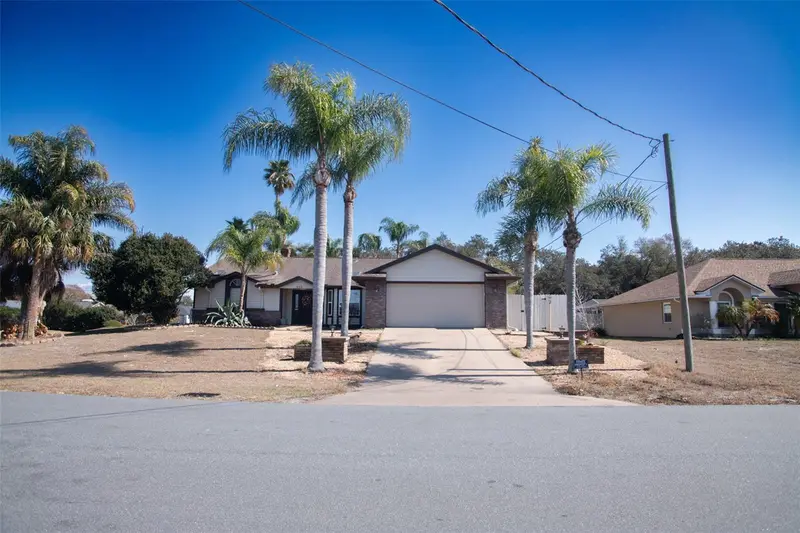 230 Planter Rd, FL
