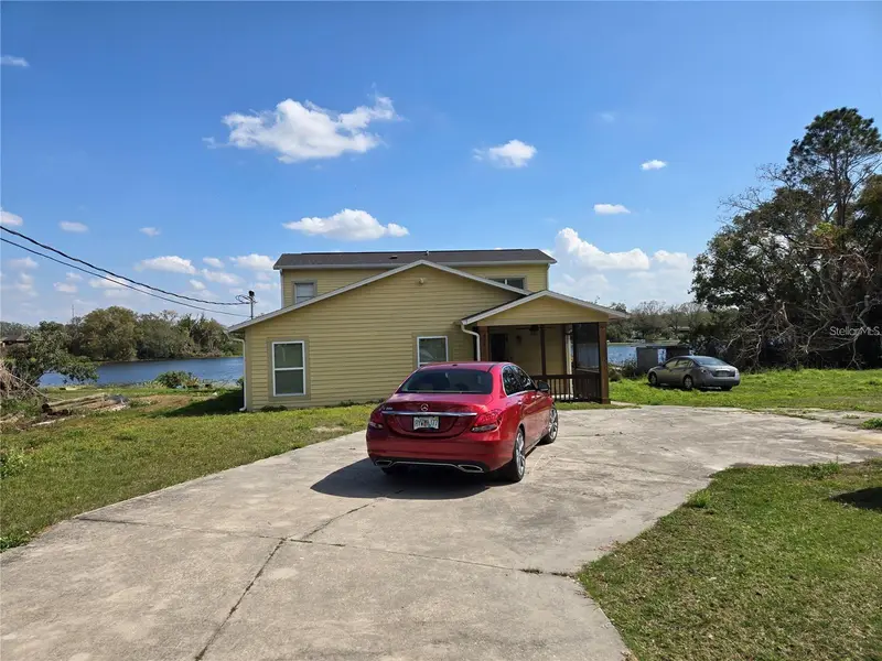 8725 Twin Lakes Blvd, FL