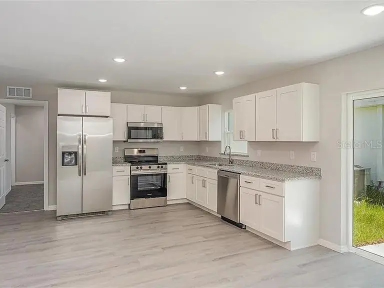 308 Ave P Nw, FL