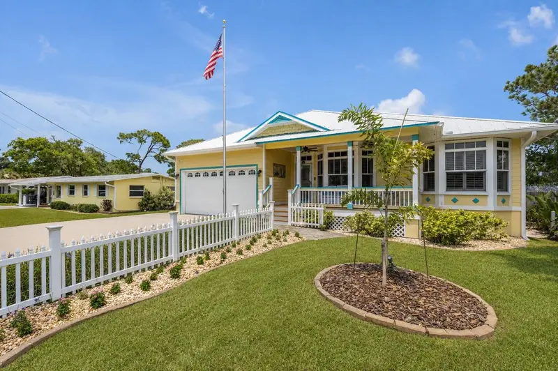 521 S Peninsula Ave, FL