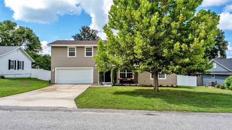 1905 Suzanne Ln, FL