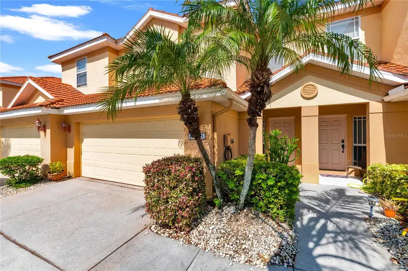 1421 Ridge Ter, FL