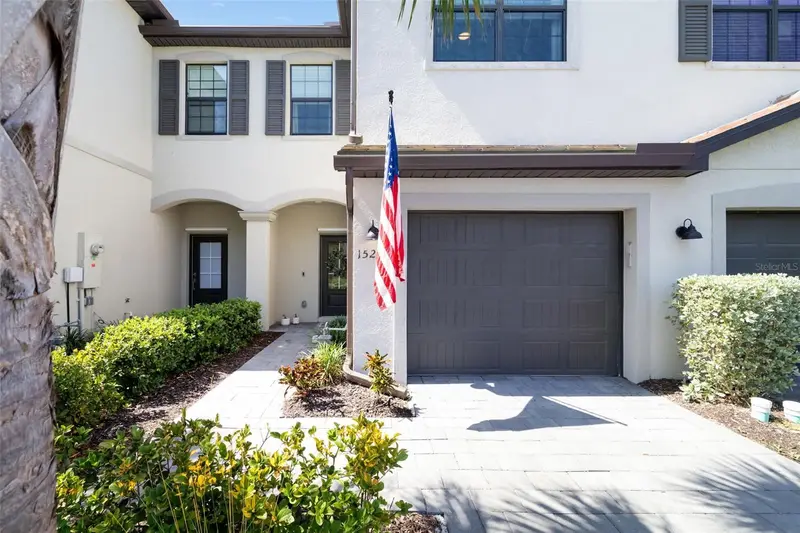 15210 Sunny Day Dr, FL