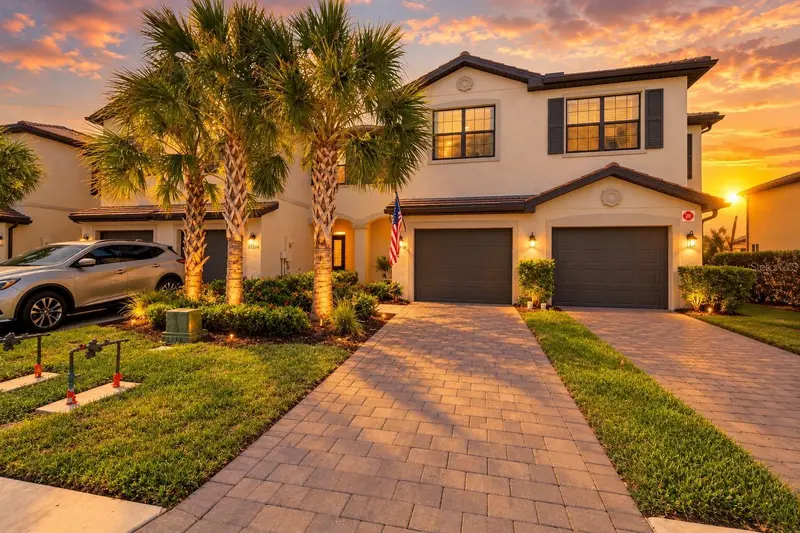 15210 Sunny Day Dr, FL