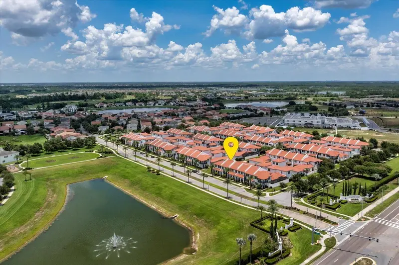 8937 Lakeshore Pointe Dr, FL