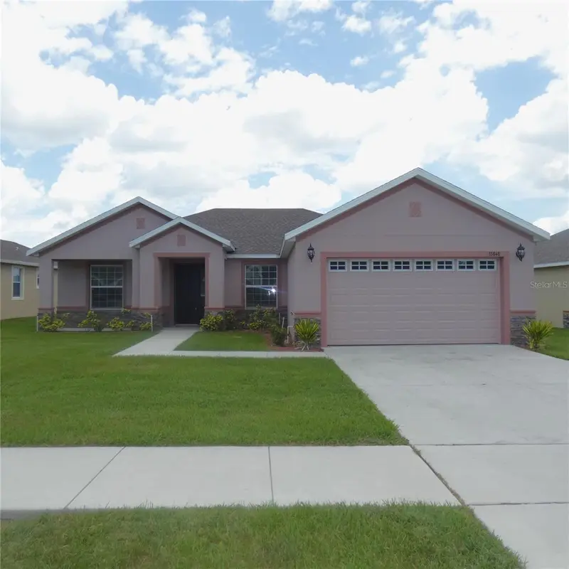 33848 Emerald Pond Loop, FL