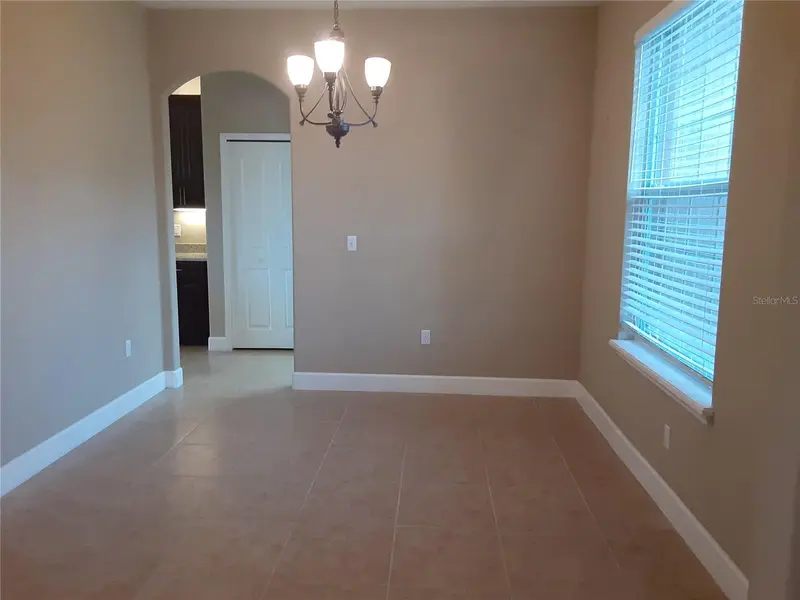 33848 Emerald Pond Loop, FL