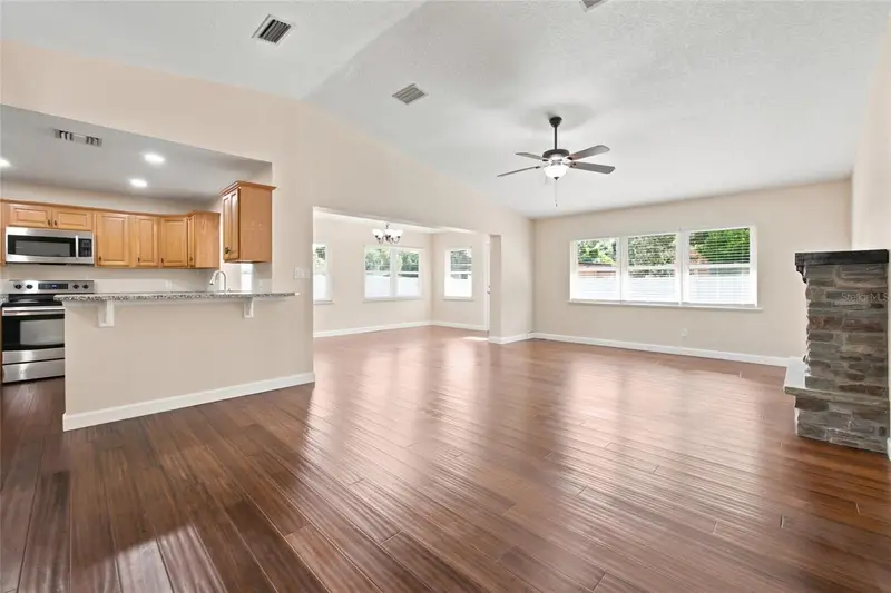 21 Oak Ct, FL