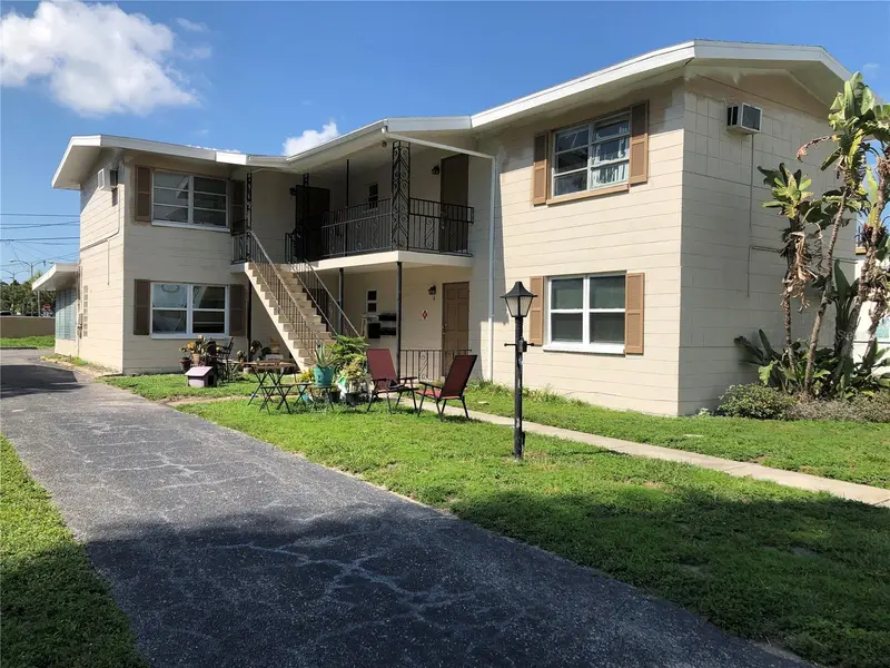334 33rd Ave N, FL