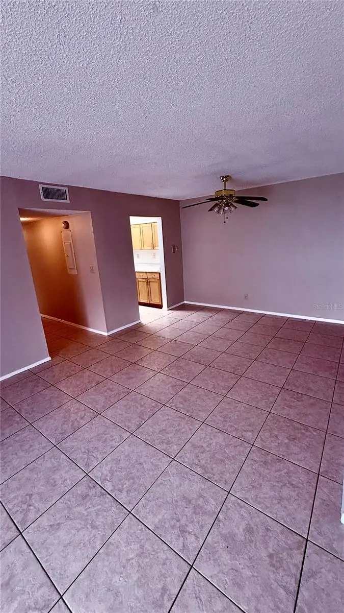 6519 W Newberry Rd #912, FL