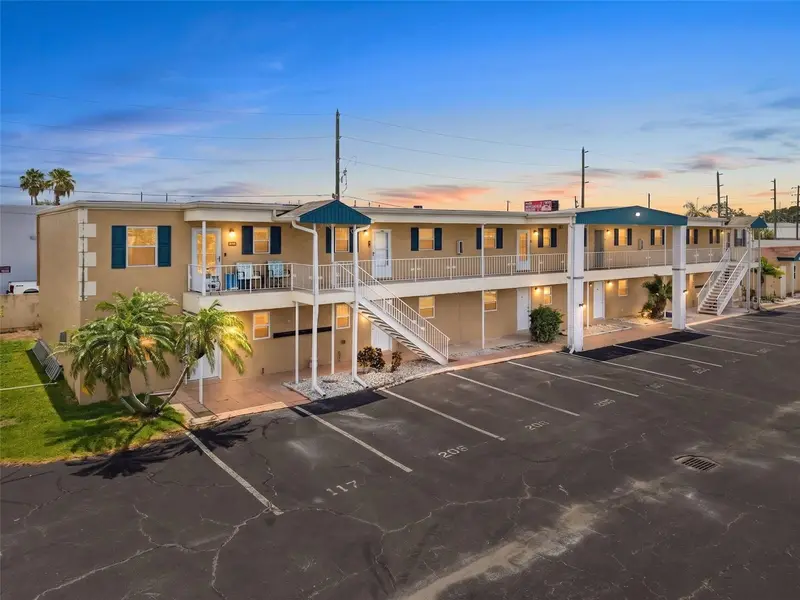 6340 E Providence Cir #204, FL