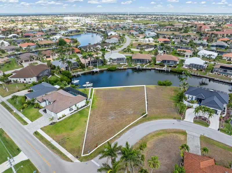 1466 Kiwi Ct, FL