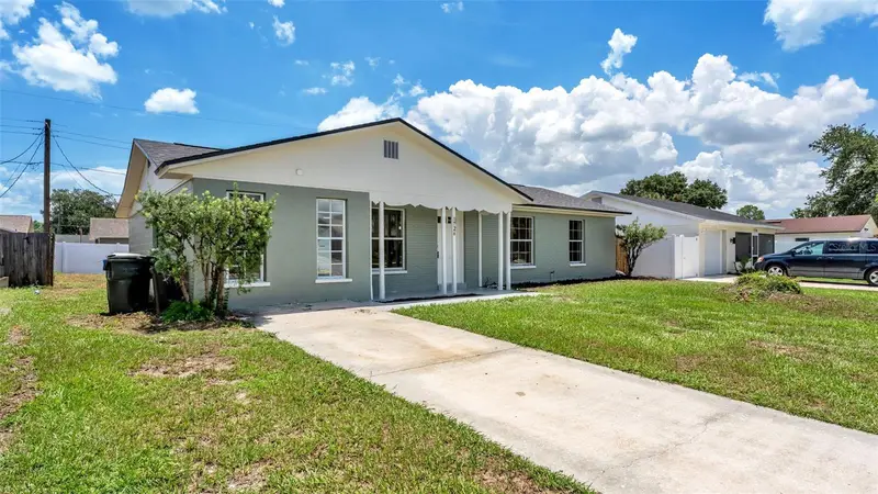 1726 Cordova Cir W, FL
