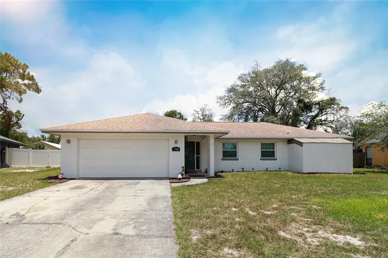 1560 Guinevere Dr, FL