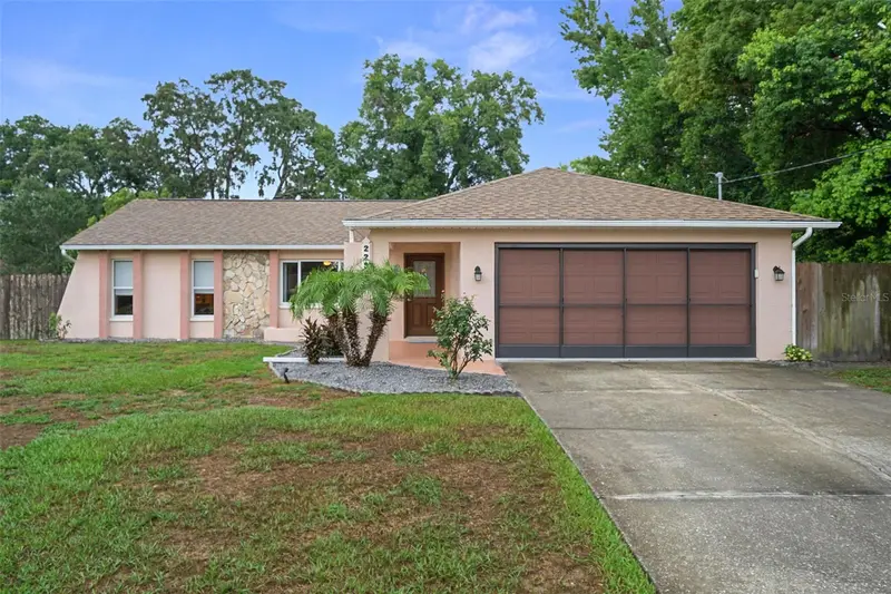 2292 Waterfall Dr, FL