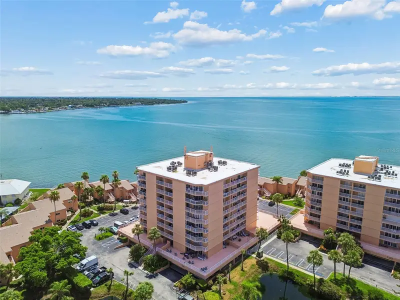 7430 Sunshine Skyway Ln S #201, FL