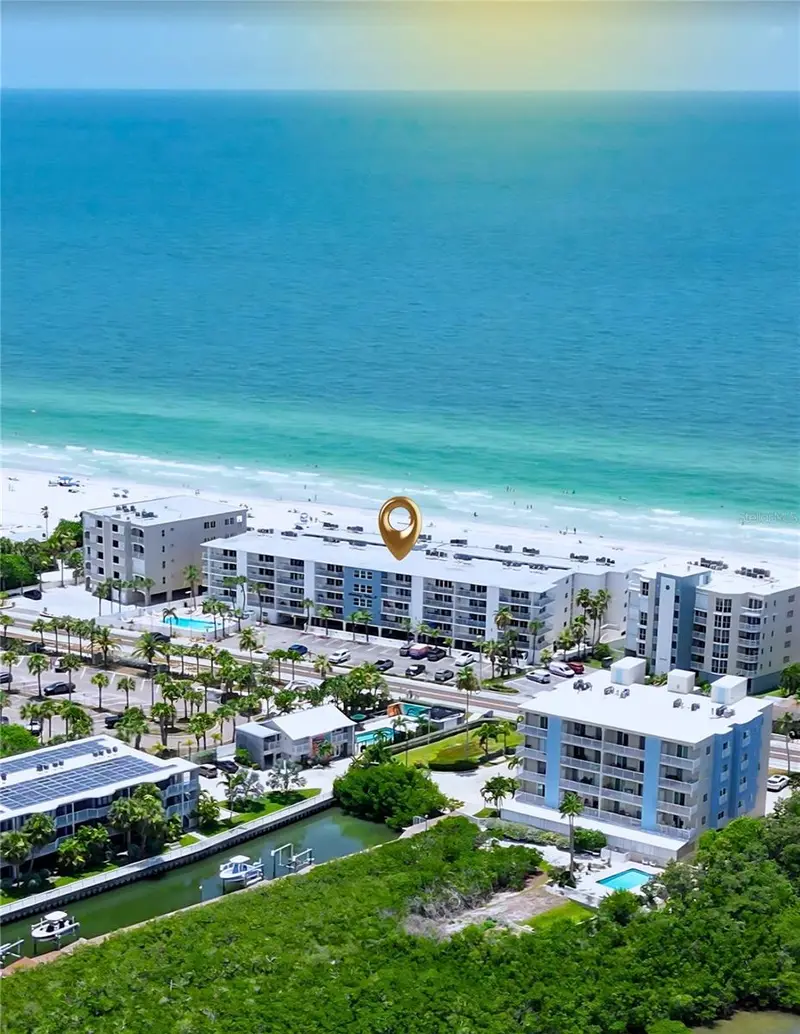 19610 Gulf Blvd #206, FL