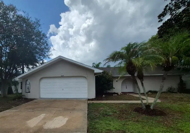 10227 Landmark Dr, FL