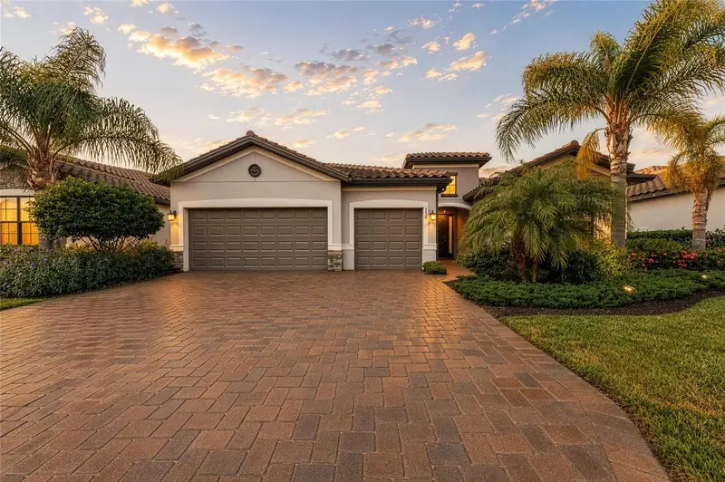538 Fire Bush Ct, FL