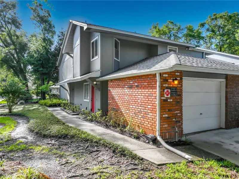 645 Laurel Oak Ln #201, FL