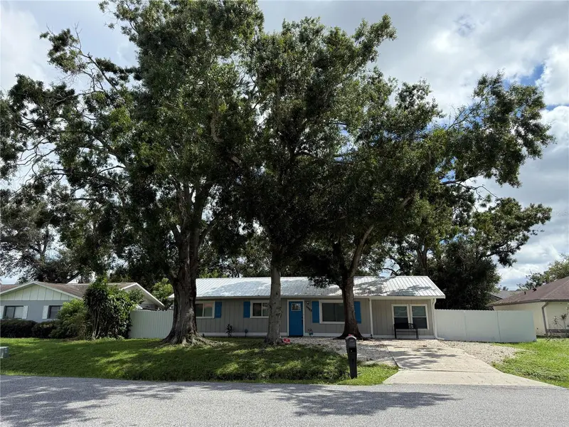 3988 San Luis Dr, FL