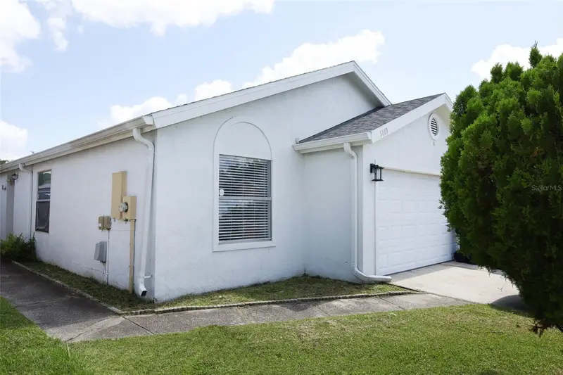 5443 Blueberry Dr, FL
