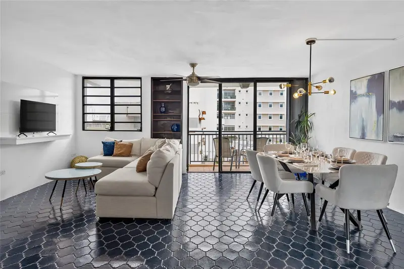 702 Calle UnióN #501, PR