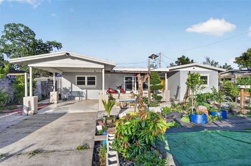 6313 Willow Oak Ln, FL