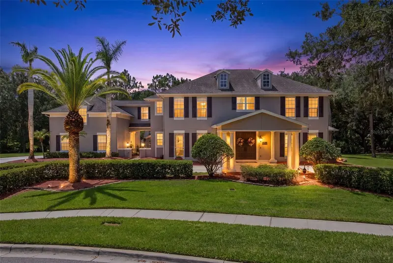 Waterford Lakes pending