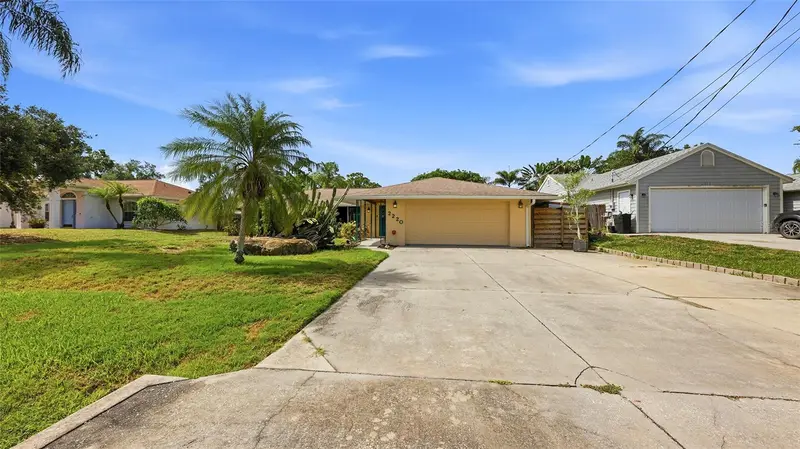 2220 Doud St, FL