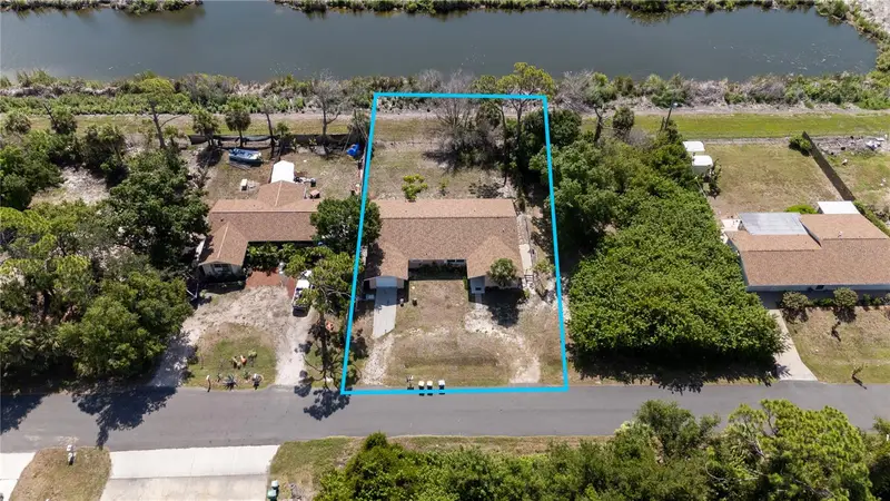1825 Shadow Ln, FL