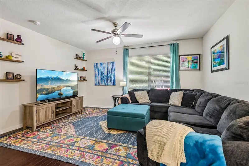 806 Grand Park Ct, FL