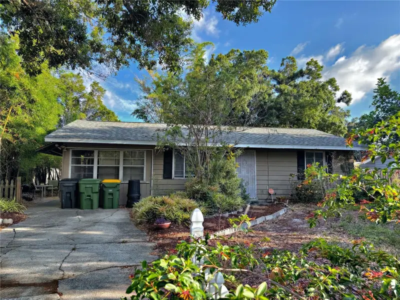 566 S Pelican Dr, FL