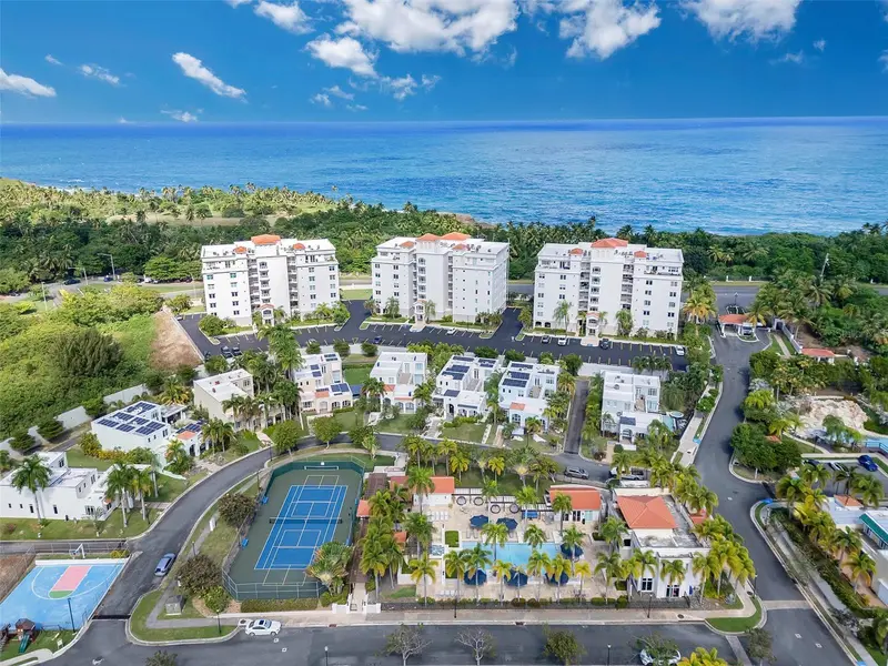 6690 Calle Turquoise #324, PR