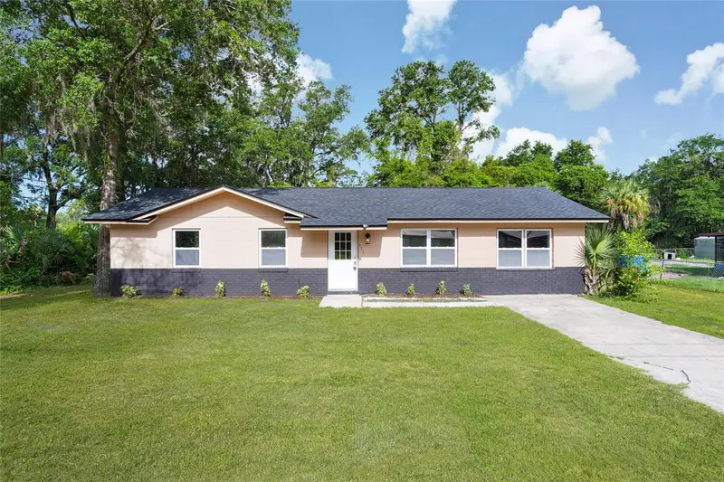 111 Elm Ave, FL