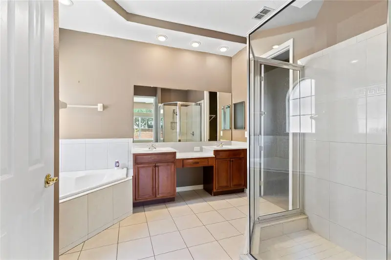 16407 Bristol Lake Cir, FL