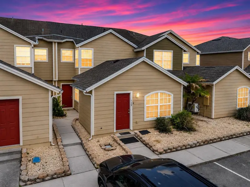 125 Australian Way, FL