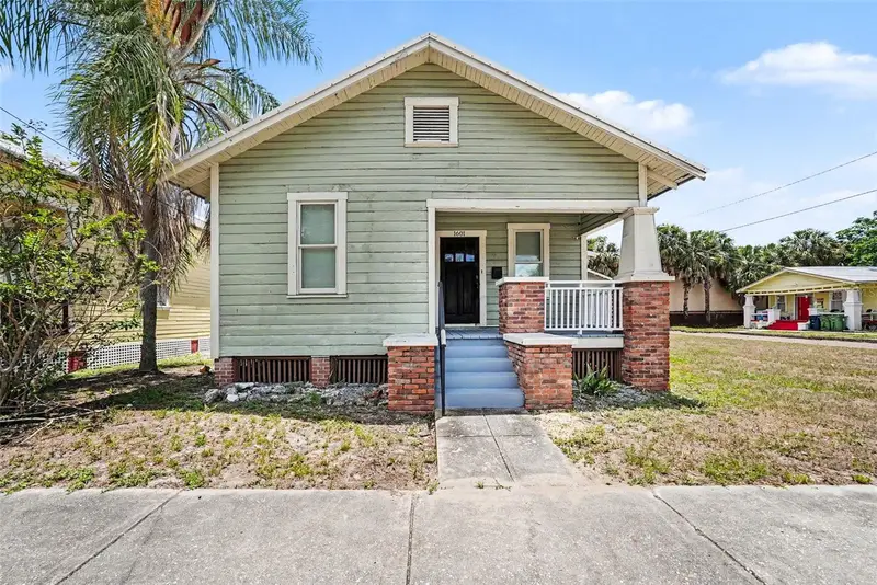 1601 E 15th Ave, FL