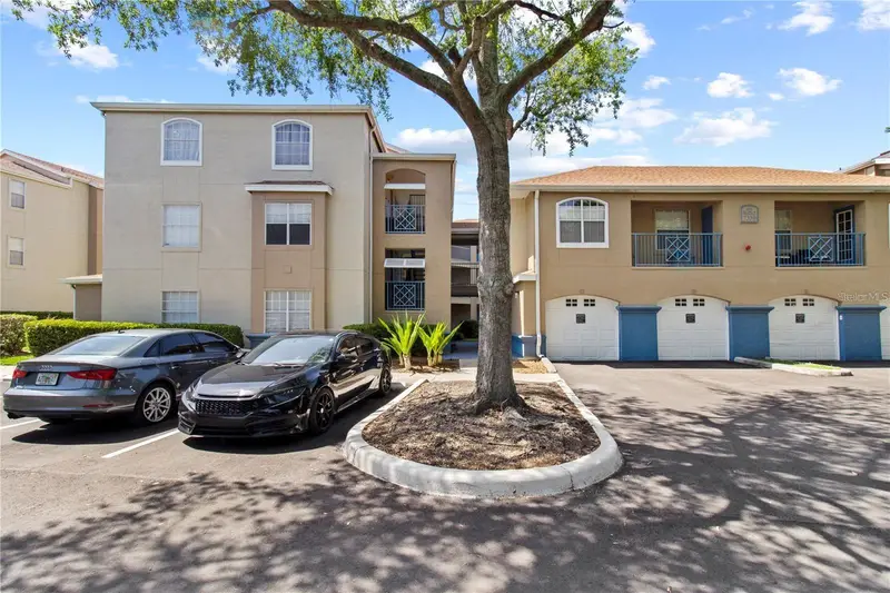 7330 Westpointe Blvd #421, FL