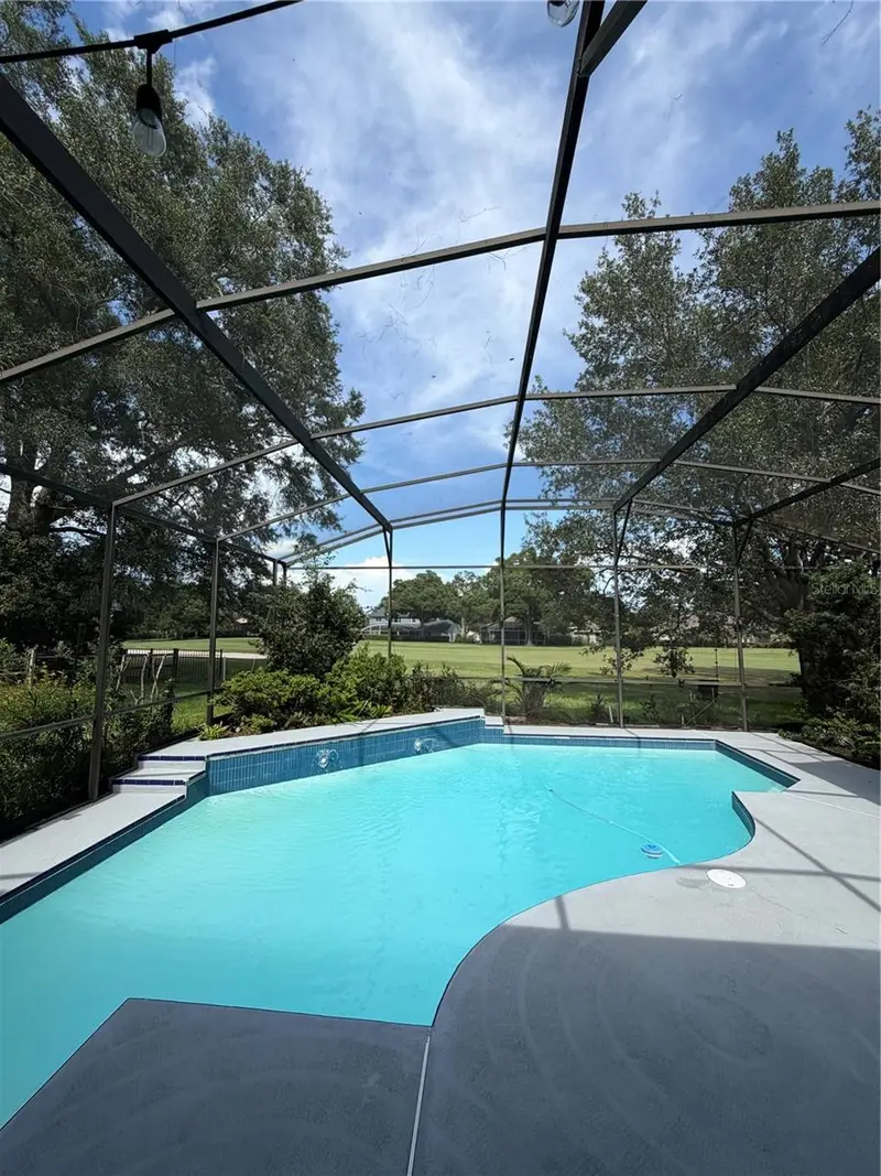 2435 Sweetwater Country Club Place Dr, FL