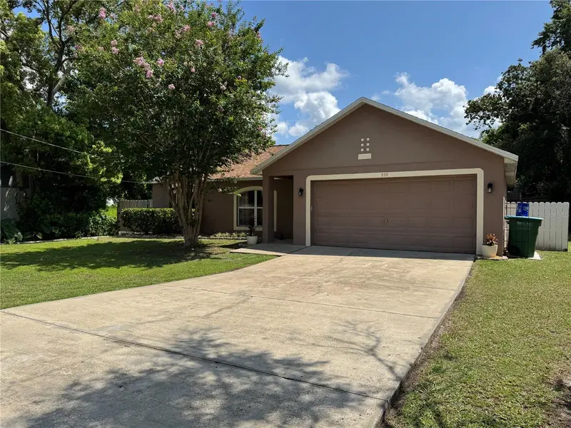 558 Antelope Dr, FL