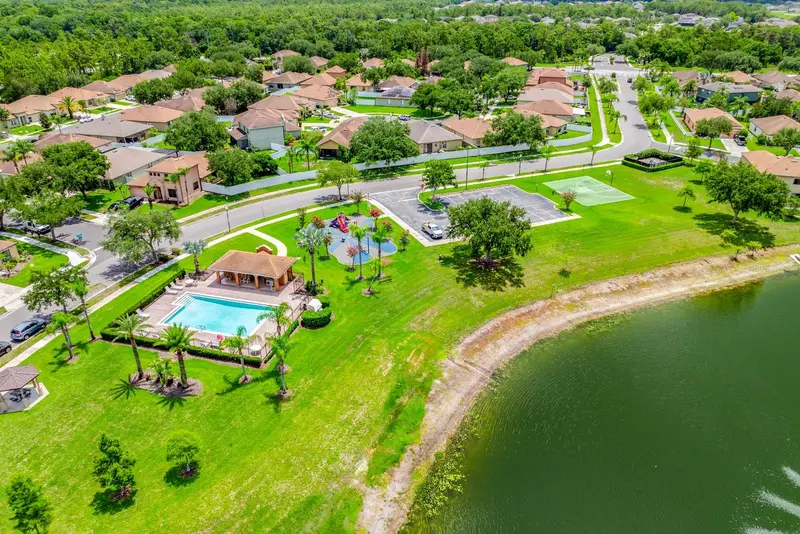 9169 Venezia Plantation Dr, FL