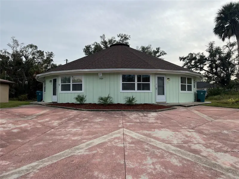 15539 Chamberlain Blvd, FL