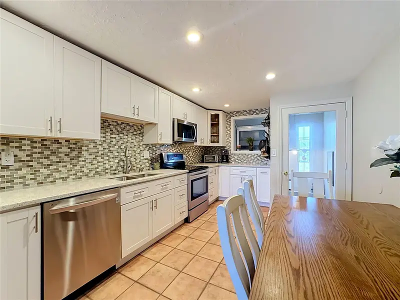 202 Peacock Ln #A, FL
