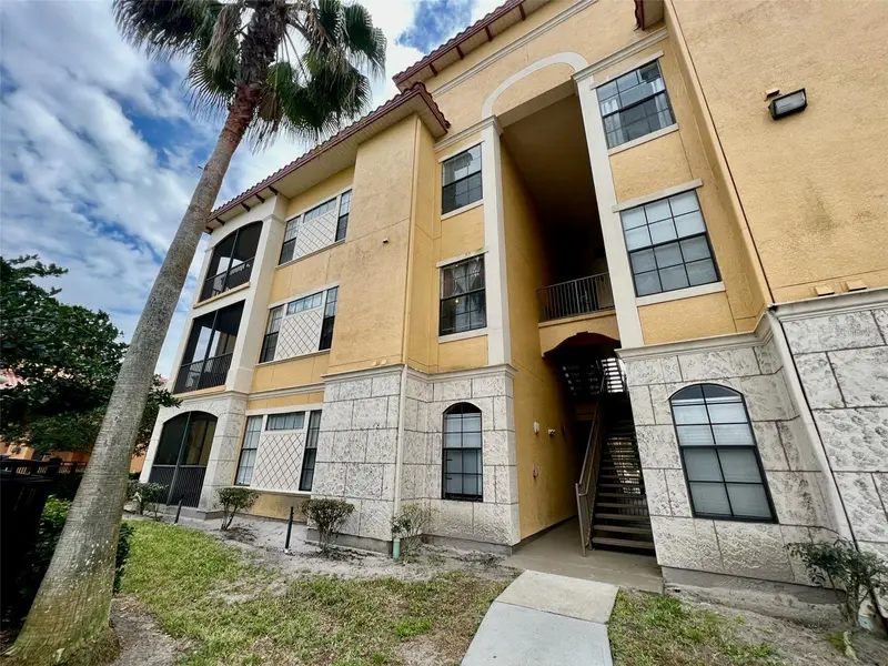 6153 Metrowest Blvd #308, FL