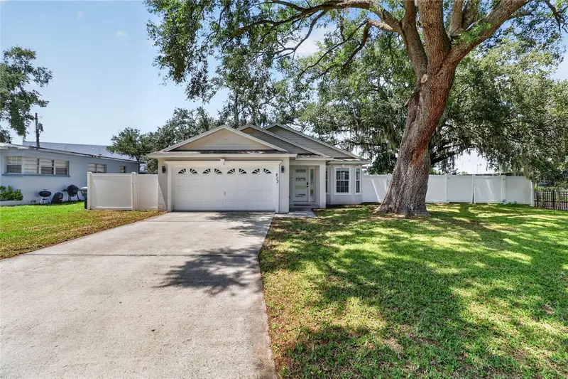 217 E Edward St, FL