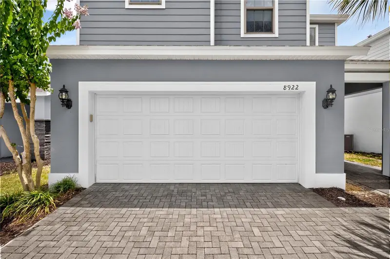 8922 Zurich Ln, FL